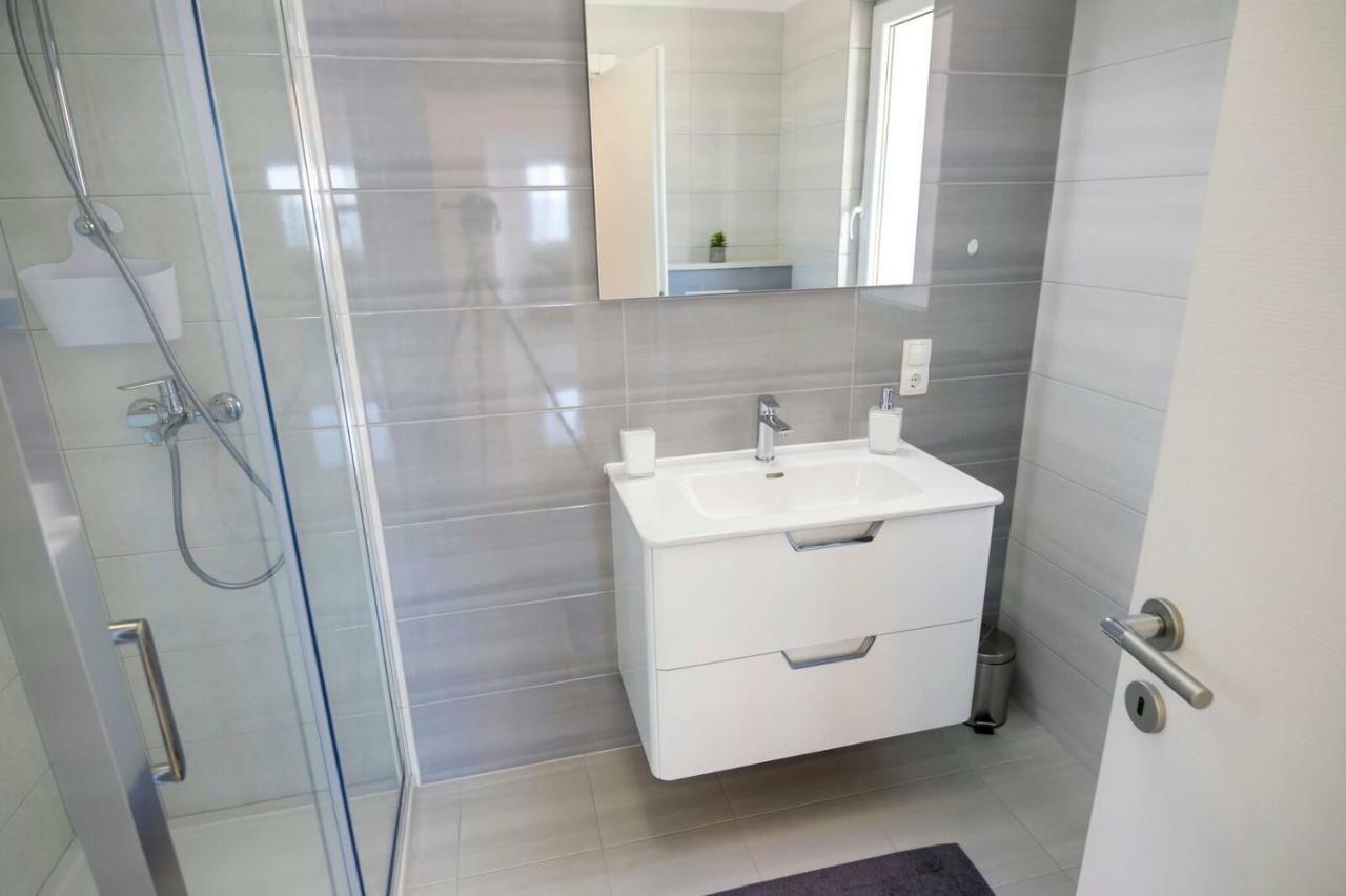 Apartmani Ticinovic Omiš Екстериор снимка