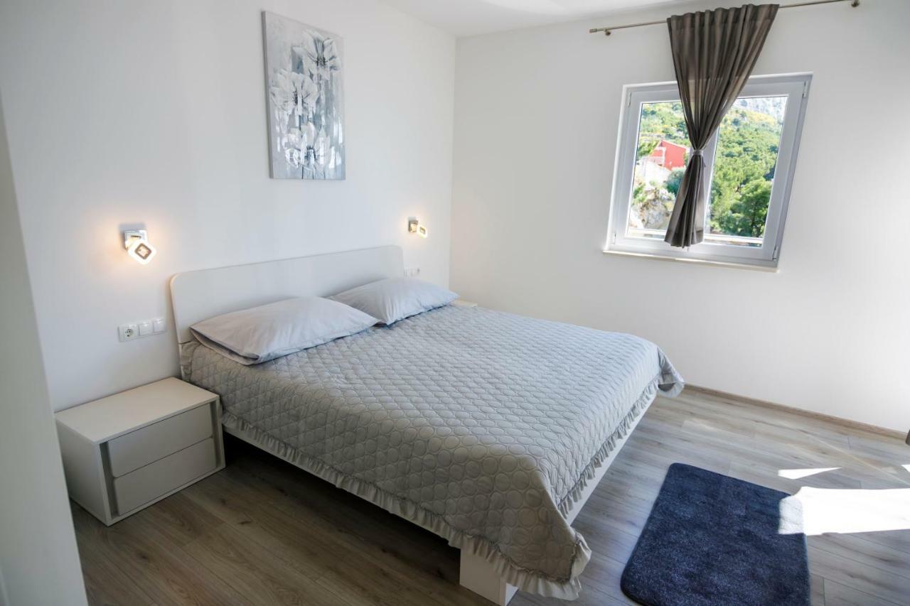 Apartmani Ticinovic Omiš Екстериор снимка