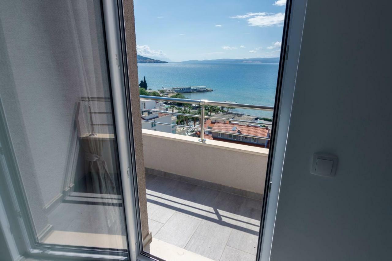 Apartmani Ticinovic Omiš Екстериор снимка