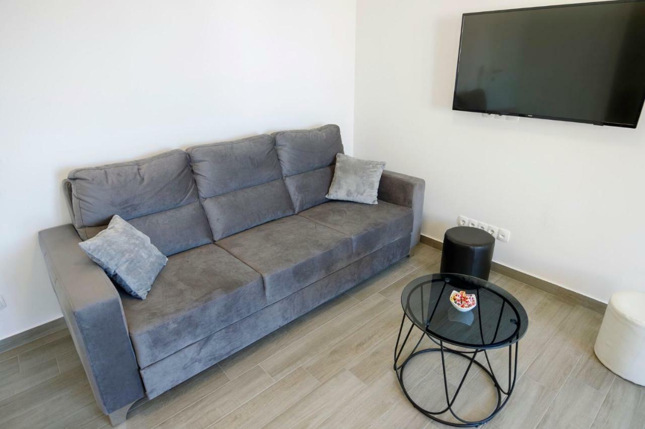Apartmani Ticinovic Omiš Екстериор снимка